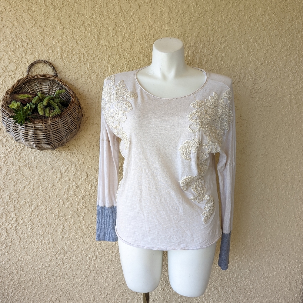 Sundance embroidered floral details long sleeve